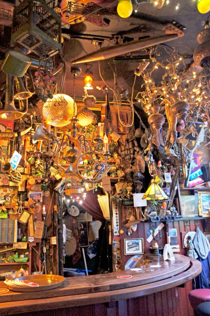 Just a tiny part of the unbelieveable collection of junk over almost every surface at ’T Bonte Palet in ’s Hertogenbosch